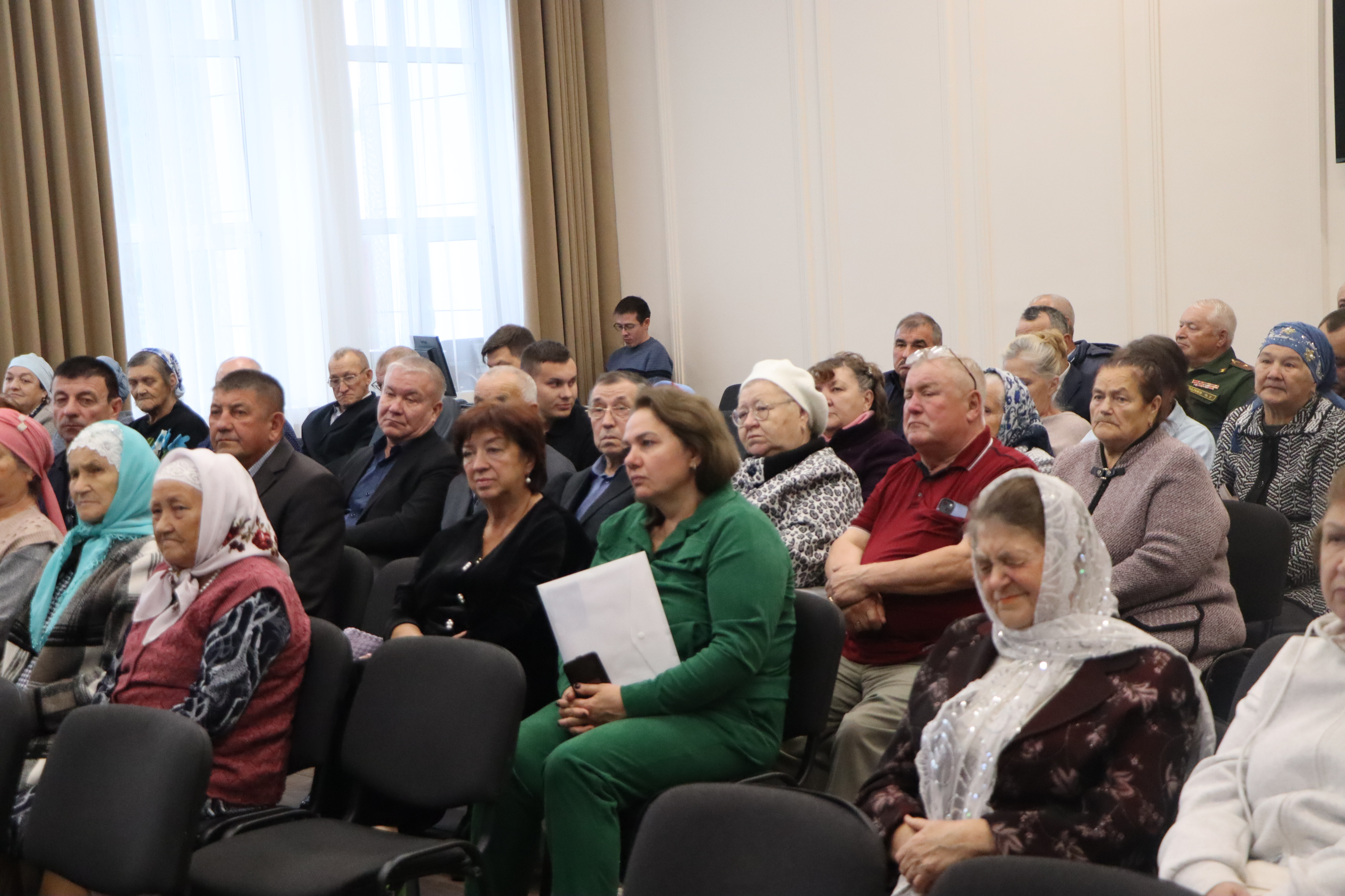Конференция собрала 90 делегатов. 